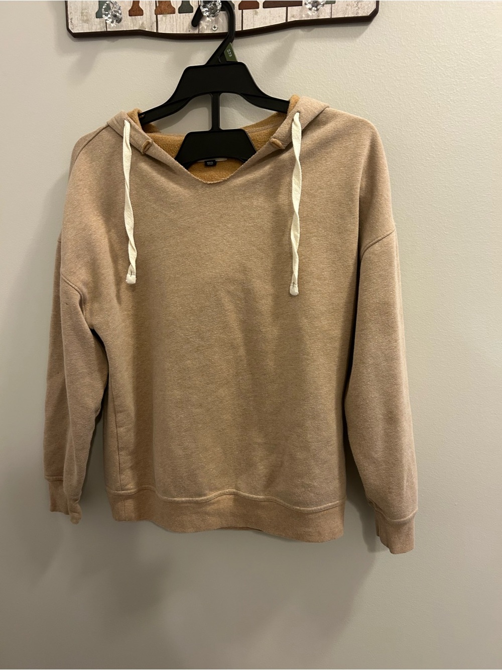 Universal Thread Women's Hoodie Sweatshirt in Tan with White Drawstrings